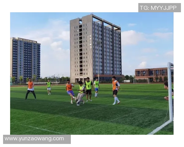 团队协作打造整体实力彰显足球魅力而非依赖个人球星光环